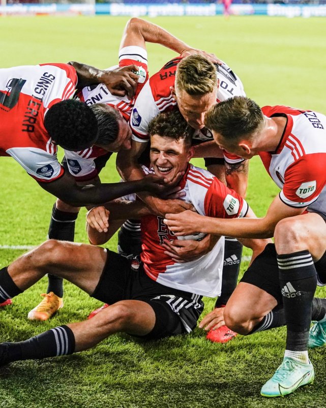 爱游戏体育官网-费耶诺德训练开放日，集结日状态回暖引欢呼，欧篮联在即，训练强度明显提升的简单介绍-爱游戏体育官网